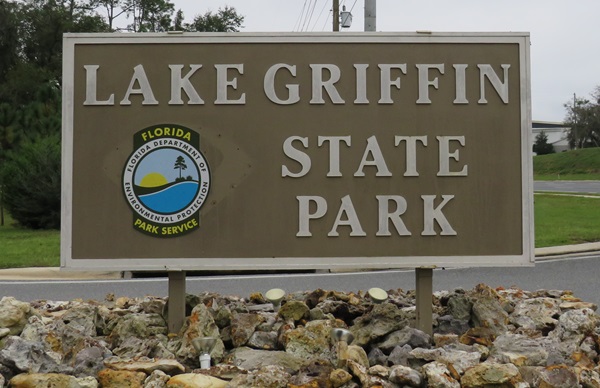Lake Griffin Sign